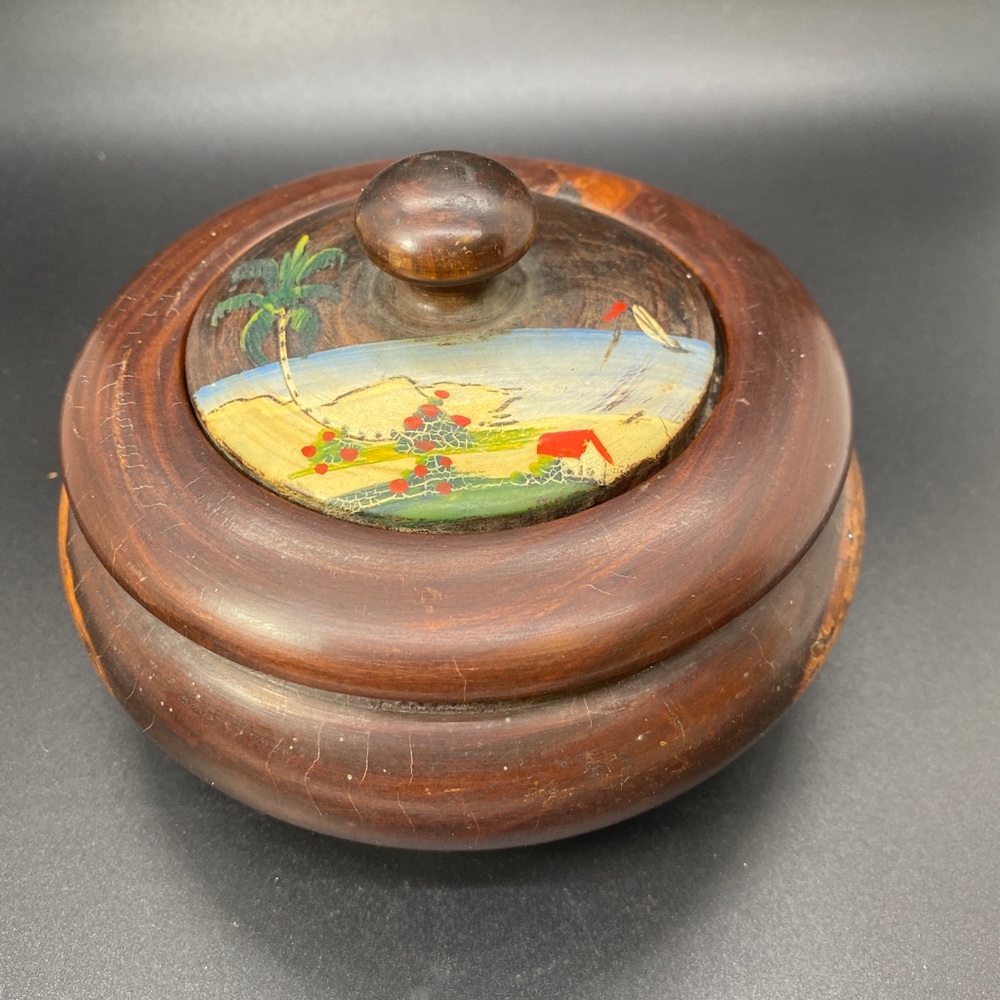 vintage wood handicraft round box #188‎